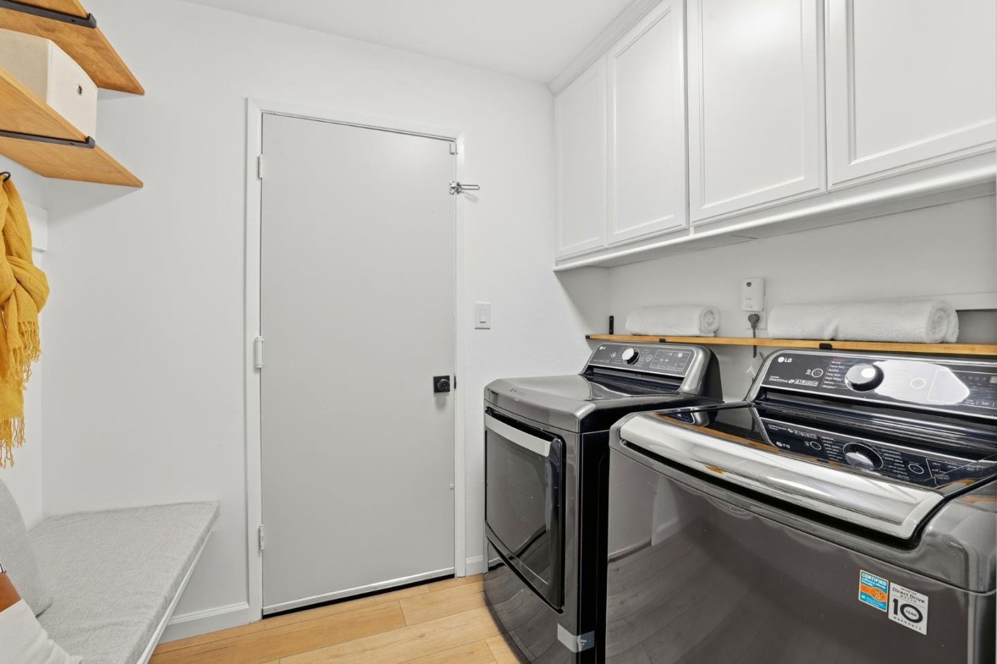 Detail Gallery Image 14 of 41 For 6219 Evangeline Dr, San Jose,  CA 95123 - 5 Beds | 3 Baths