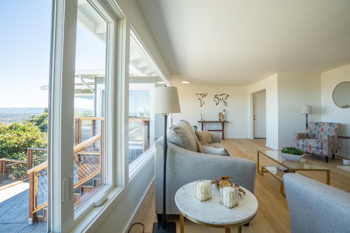 Detail Gallery Image 21 of 62 For 15 Buckland Ct, San Carlos,  CA 94070 - 3 Beds | 2/1 Baths