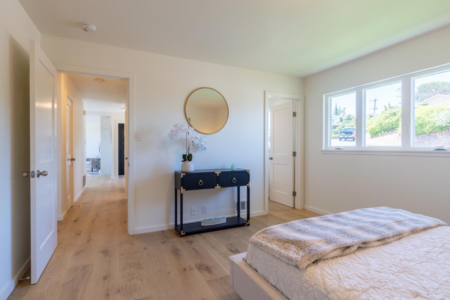 Detail Gallery Image 26 of 62 For 15 Buckland Ct, San Carlos,  CA 94070 - 3 Beds | 2/1 Baths