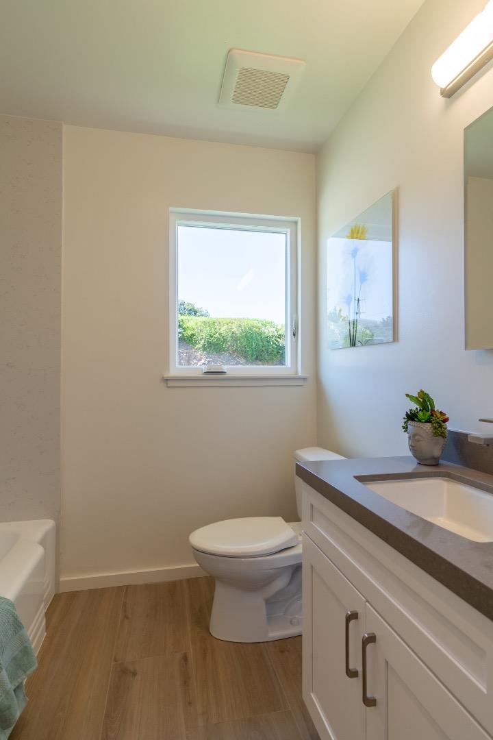 Detail Gallery Image 53 of 62 For 15 Buckland Ct, San Carlos,  CA 94070 - 3 Beds | 2/1 Baths