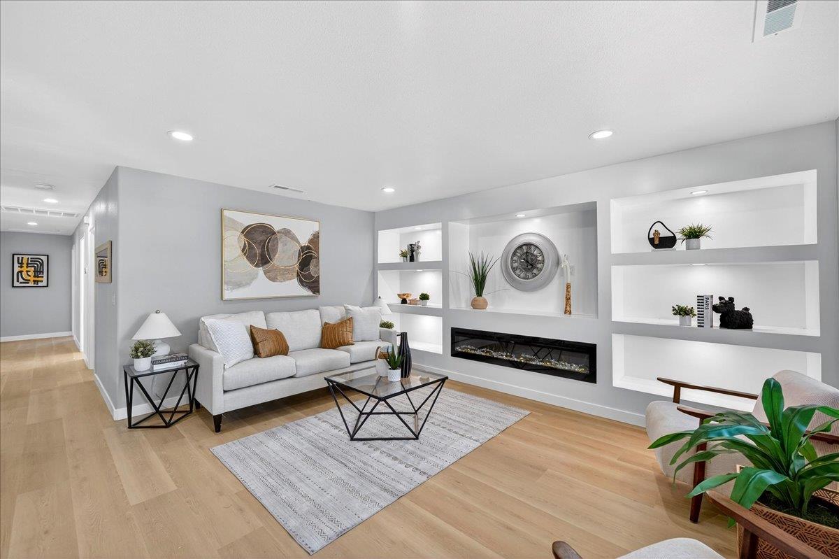 Detail Gallery Image 4 of 38 For 3146 Marten Ave, San Jose,  CA 95148 - 4 Beds | 2 Baths