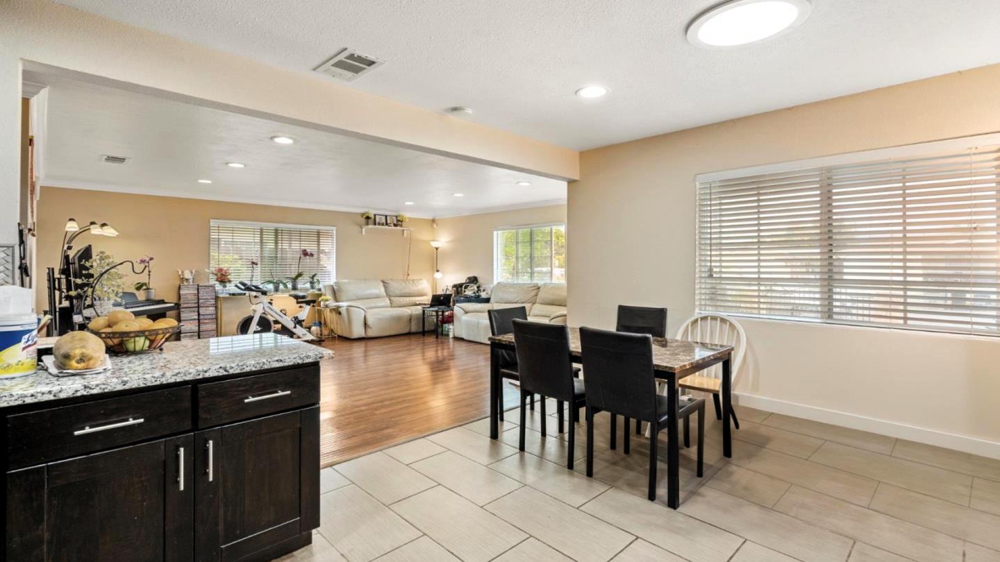 Detail Gallery Image 11 of 22 For 2651 Ophelia Ave, San Jose,  CA 95122 - 4 Beds | 2 Baths