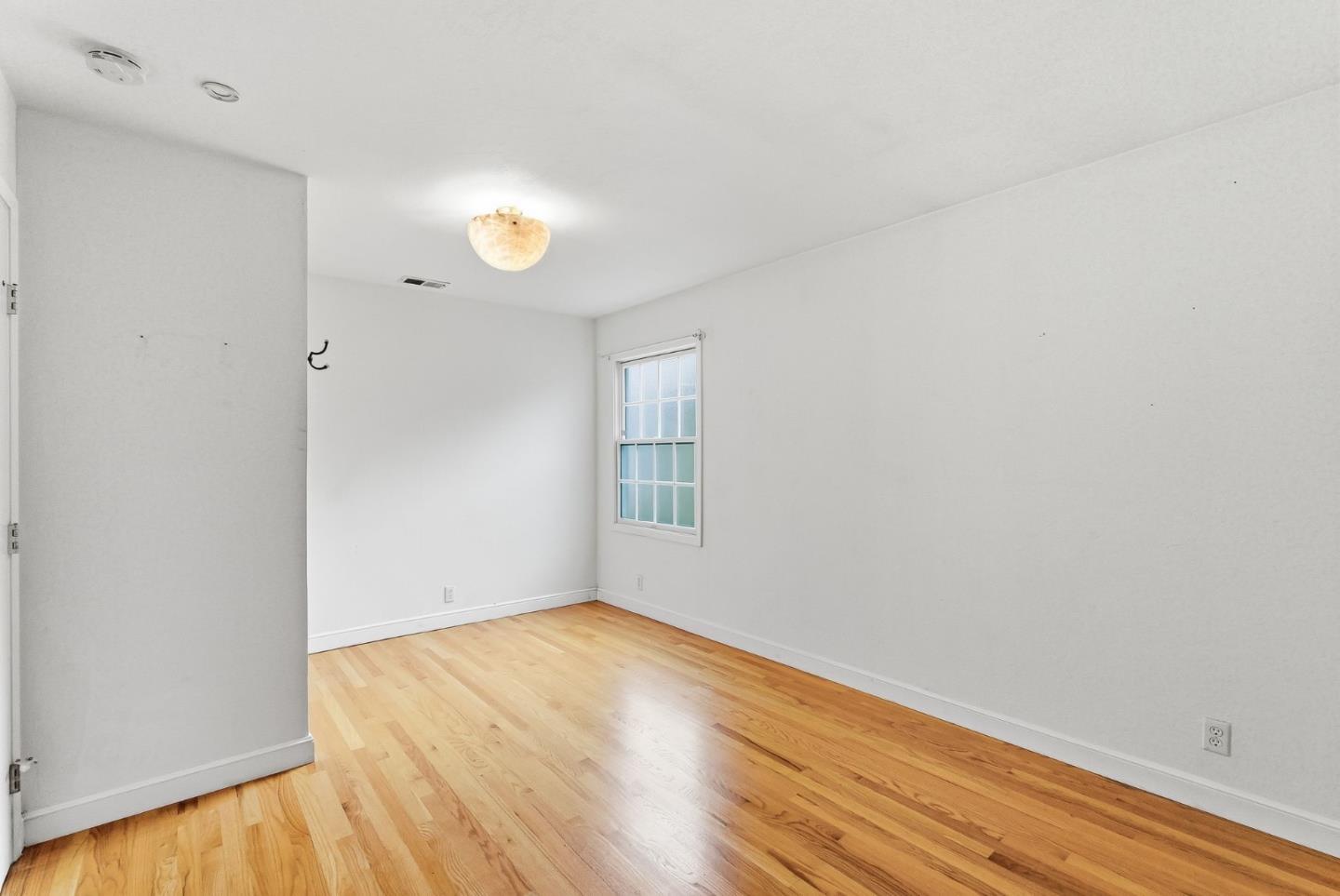 Detail Gallery Image 13 of 47 For 3060 Mark Ave, Santa Clara,  CA 95051 - 3 Beds | 2 Baths