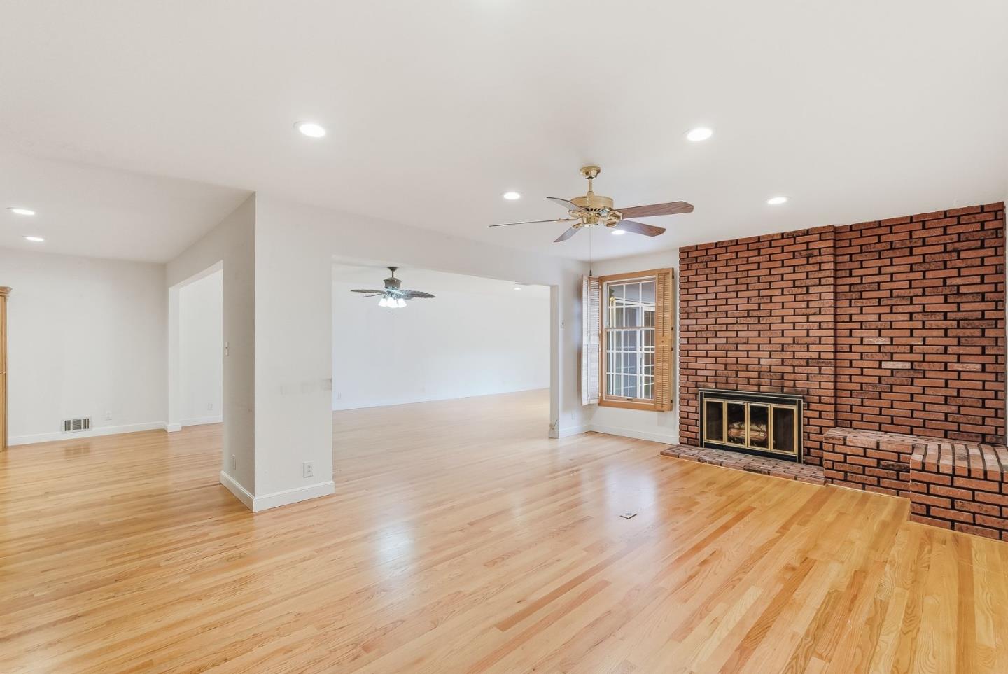 Detail Gallery Image 28 of 47 For 3060 Mark Ave, Santa Clara,  CA 95051 - 3 Beds | 2 Baths