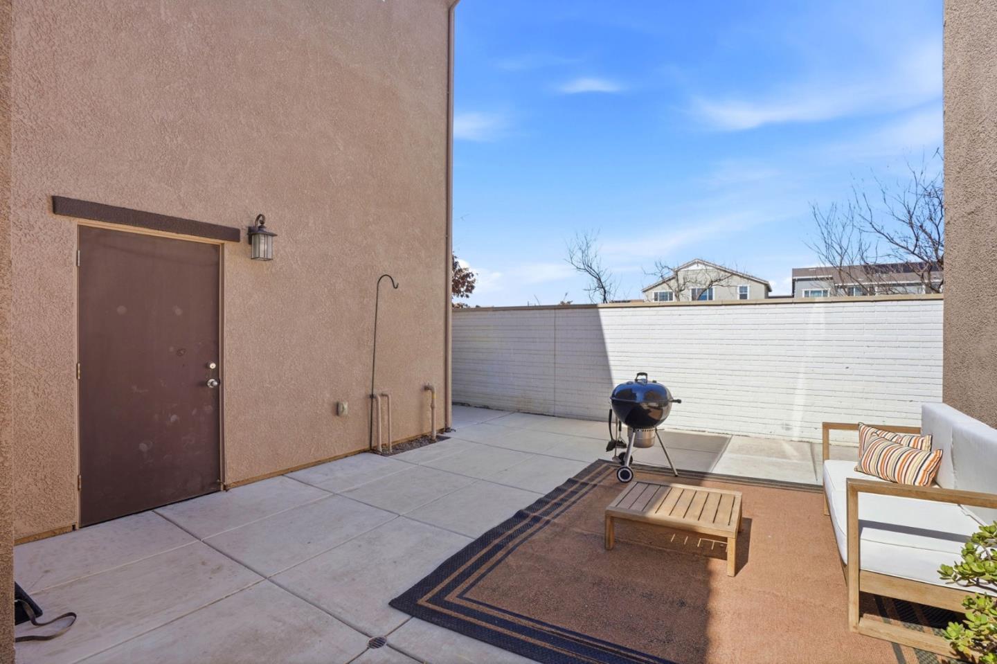 Detail Gallery Image 32 of 38 For 17642 Mystic Dr, Lathrop,  CA 95330 - 3 Beds | 3 Baths