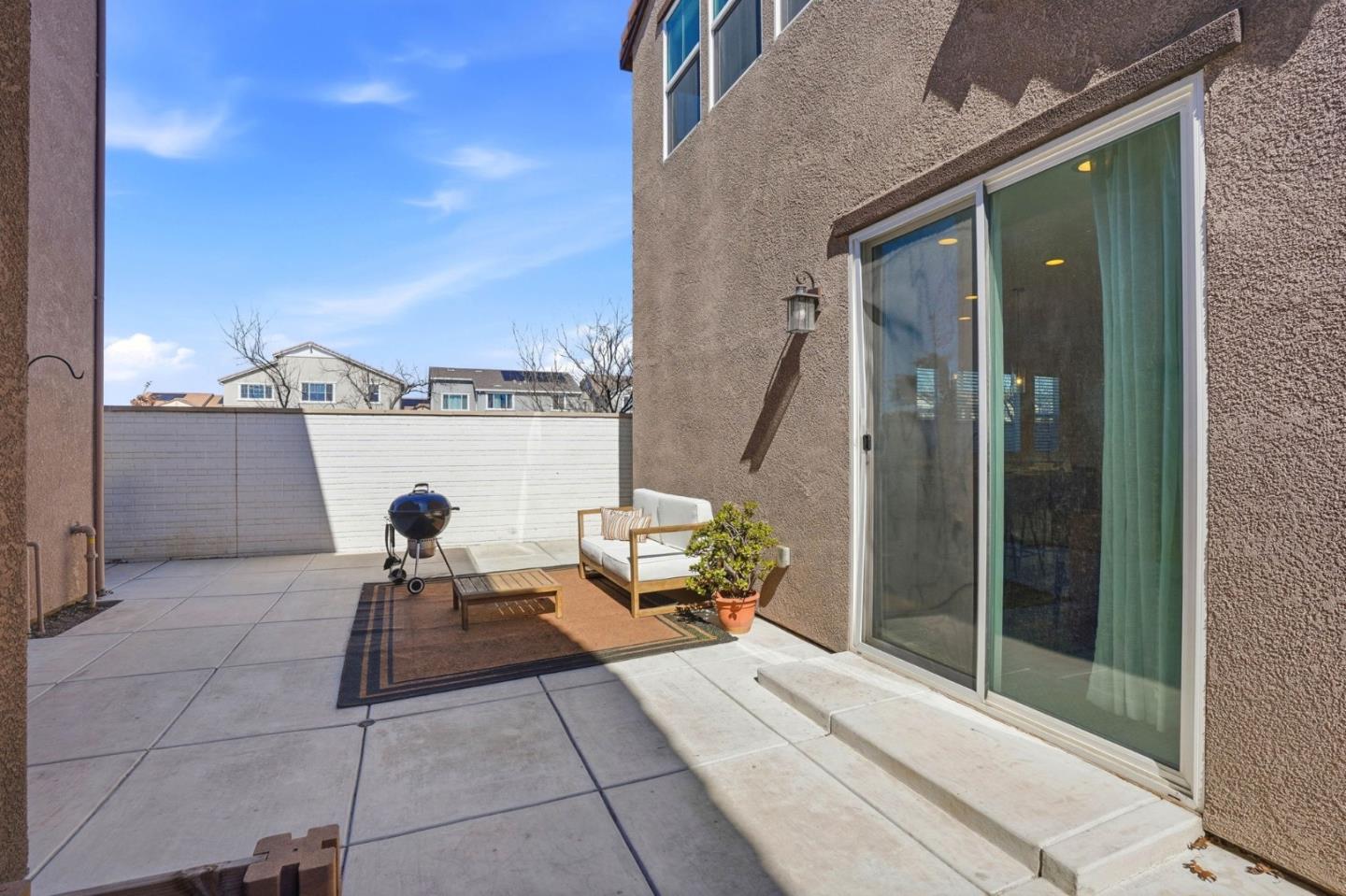 Detail Gallery Image 33 of 38 For 17642 Mystic Dr, Lathrop,  CA 95330 - 3 Beds | 3 Baths