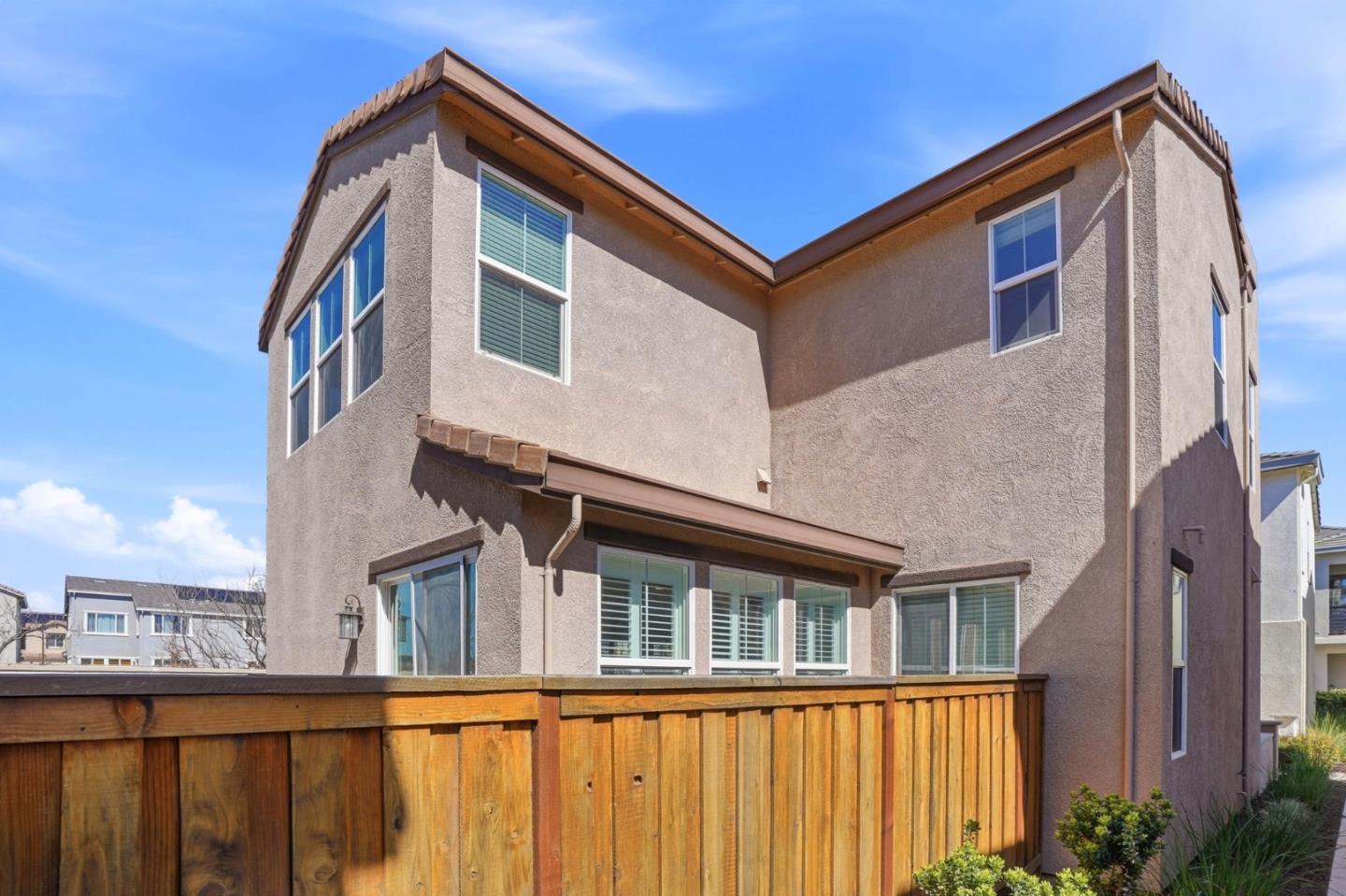 Detail Gallery Image 37 of 38 For 17642 Mystic Dr, Lathrop,  CA 95330 - 3 Beds | 3 Baths