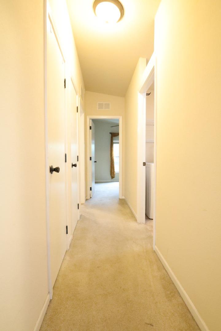 Detail Gallery Image 11 of 14 For 440 Moffett Blvd #3,  Mountain View,  CA 94043 - 2 Beds | 2 Baths