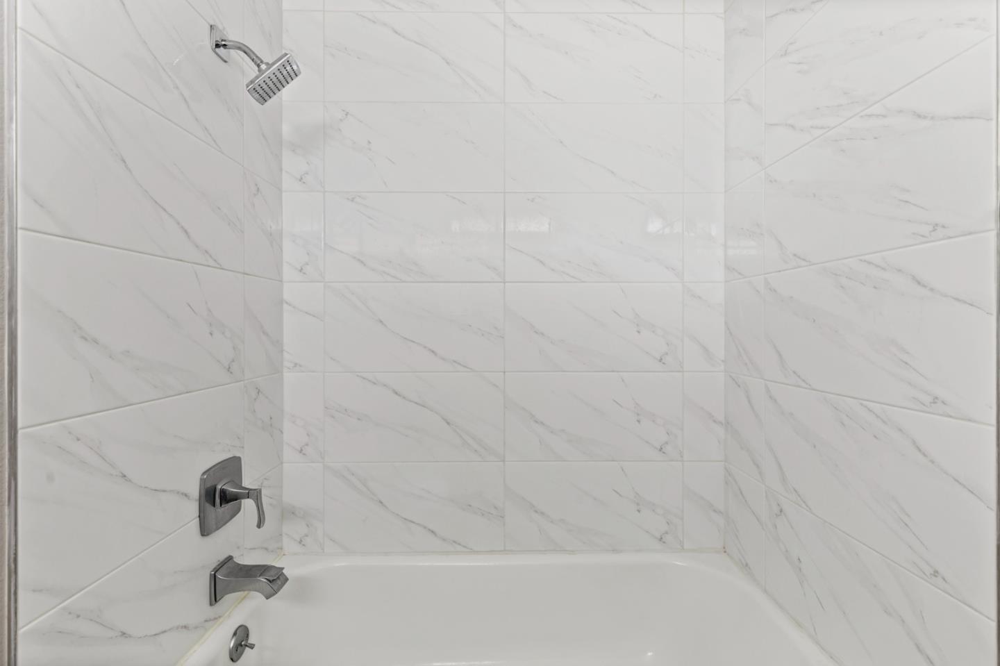 Detail Gallery Image 19 of 28 For 610 Skyway Dr, San Jose,  CA 95111 - 3 Beds | 3 Baths