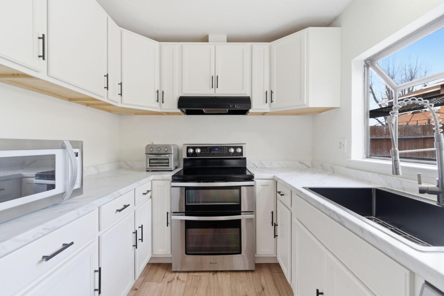 Detail Gallery Image 17 of 33 For 1296 Spruce Ln #44,  Manteca,  CA 95336 - 2 Beds | 1/1 Baths