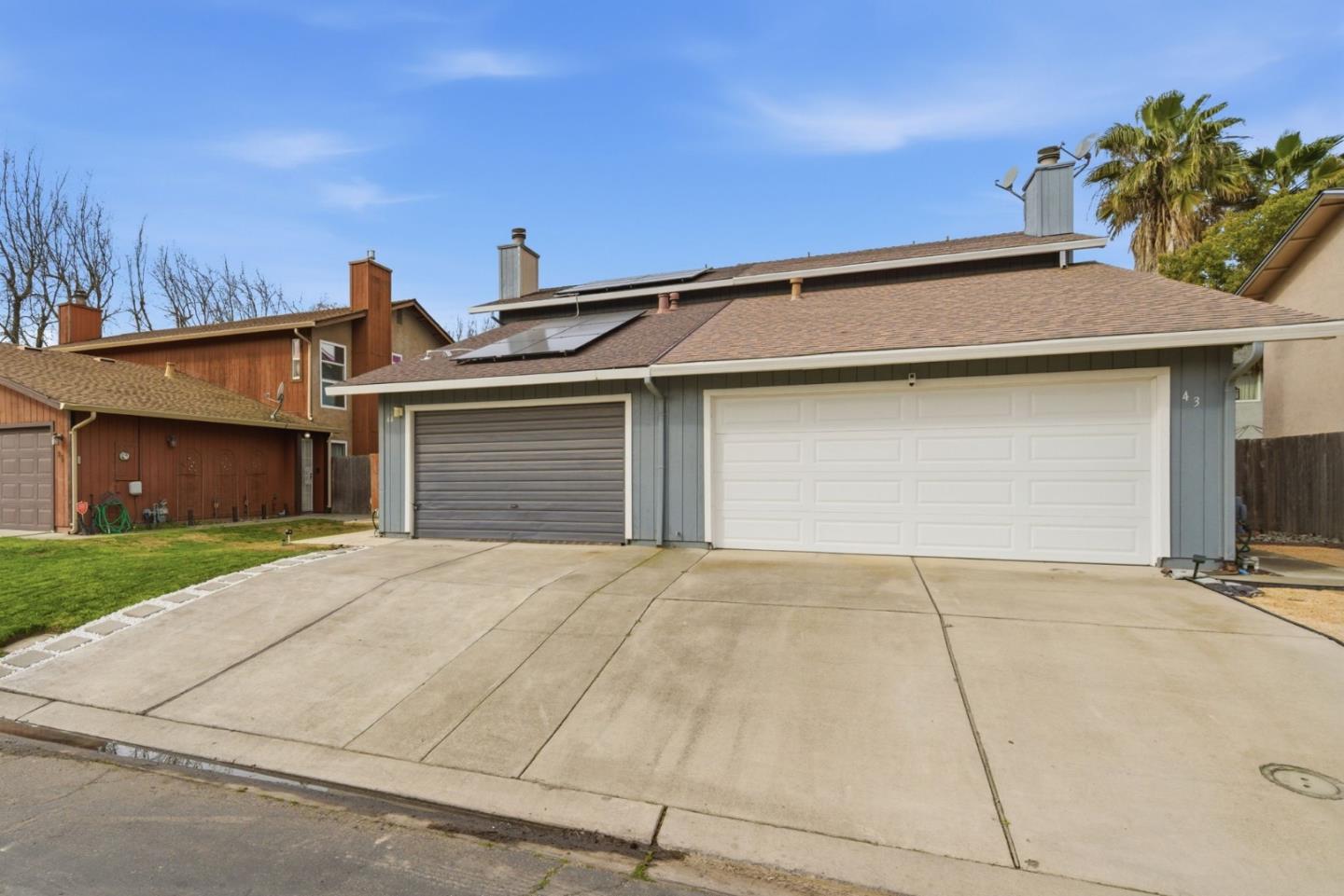 Detail Gallery Image 3 of 33 For 1296 Spruce Ln #44,  Manteca,  CA 95336 - 2 Beds | 1/1 Baths