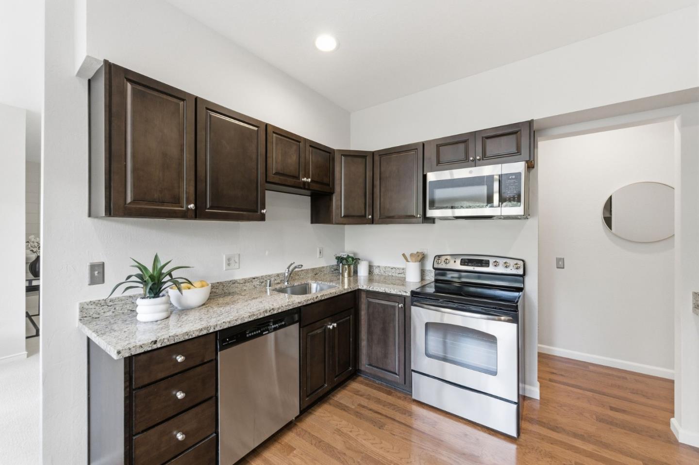 Photo #6: ML82036093 Listing: Photo #6