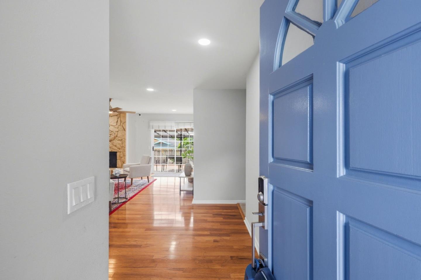 Detail Gallery Image 5 of 36 For 423 Montecito Ave, El Granada,  CA 94018 - 3 Beds | 2 Baths