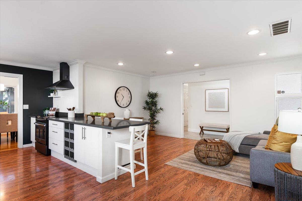 Detail Gallery Image 12 of 57 For 951 Wallace Dr, San Jose,  CA 95120 - 4 Beds | 2 Baths