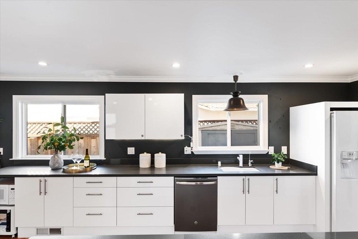 Detail Gallery Image 16 of 57 For 951 Wallace Dr, San Jose,  CA 95120 - 4 Beds | 2 Baths