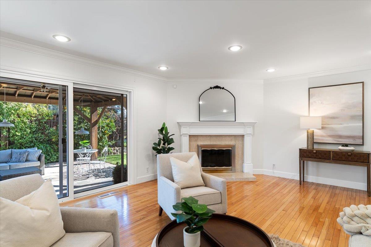 Detail Gallery Image 23 of 57 For 951 Wallace Dr, San Jose,  CA 95120 - 4 Beds | 2 Baths