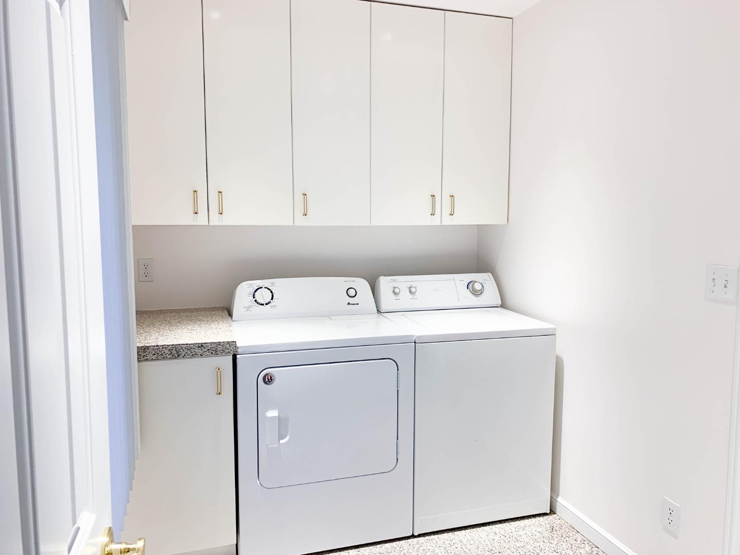 Detail Gallery Image 12 of 27 For 2360 Woodside Rd a,  Woodside,  CA 94062 - 3 Beds | 2 Baths