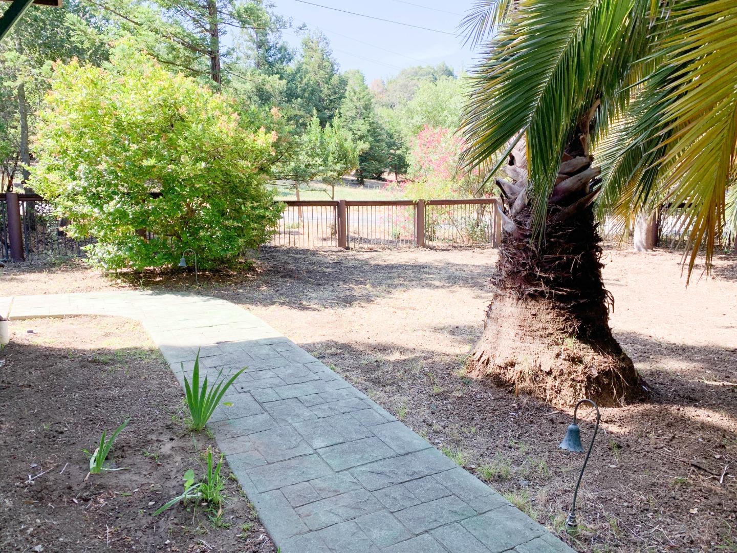 Detail Gallery Image 25 of 27 For 2360 Woodside Rd a,  Woodside,  CA 94062 - 3 Beds | 2 Baths