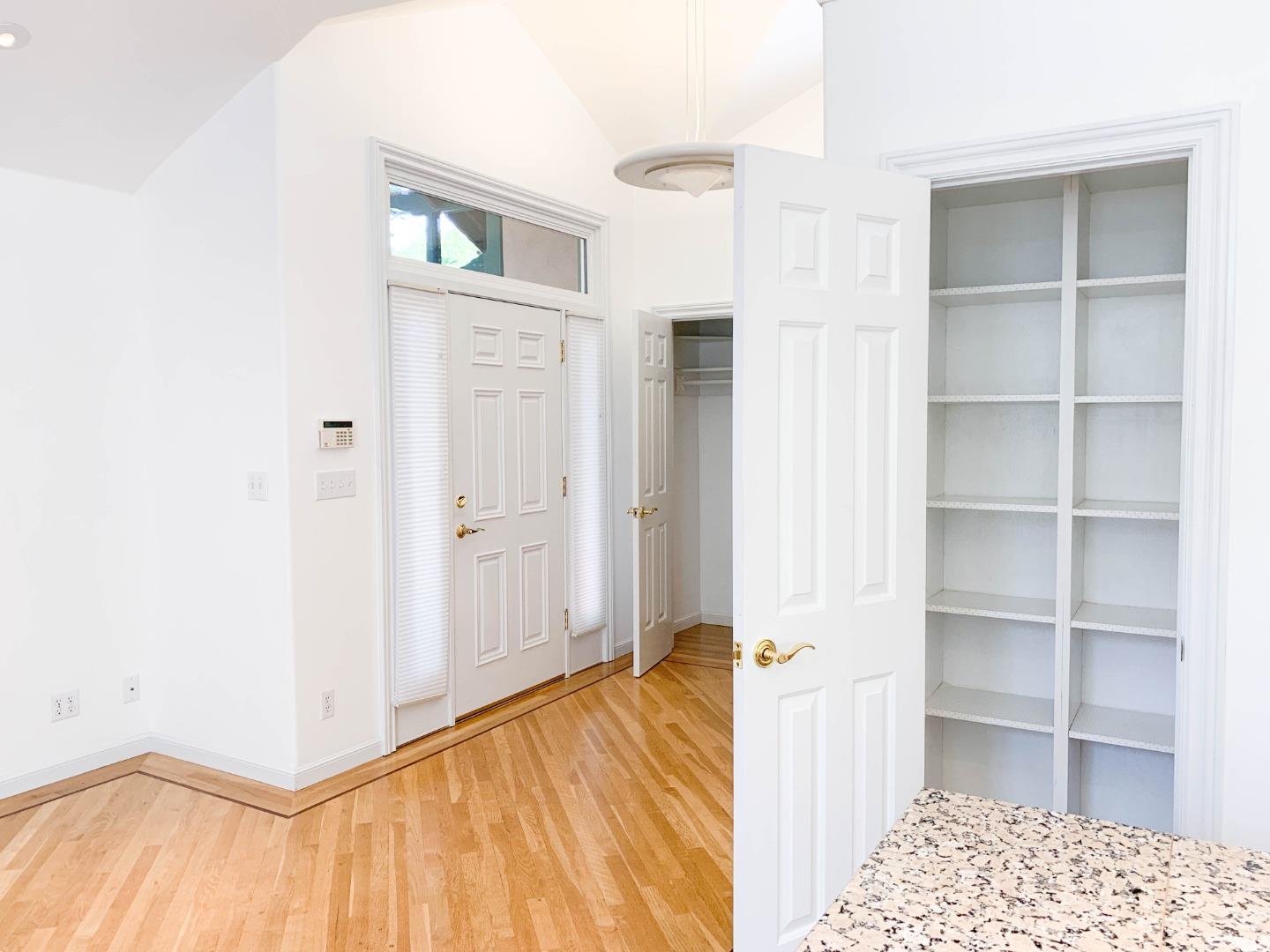 Detail Gallery Image 7 of 27 For 2360 Woodside Rd a,  Woodside,  CA 94062 - 3 Beds | 2 Baths