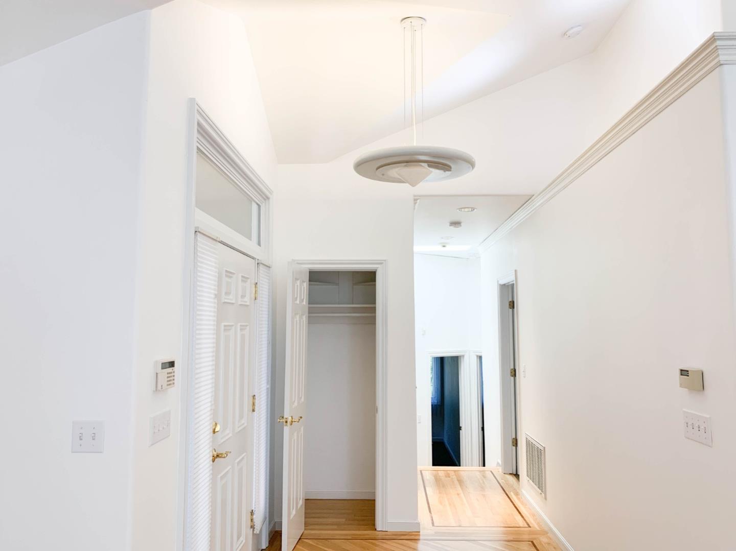 Detail Gallery Image 8 of 27 For 2360 Woodside Rd a,  Woodside,  CA 94062 - 3 Beds | 2 Baths