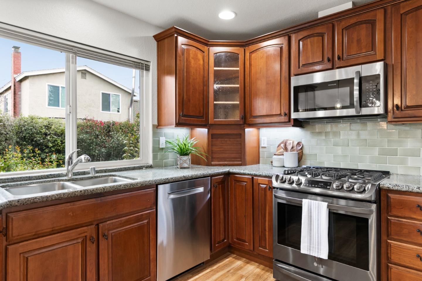 Detail Gallery Image 9 of 30 For 216 Cheltenham Pl, San Jose,  CA 95139 - 4 Beds | 3 Baths