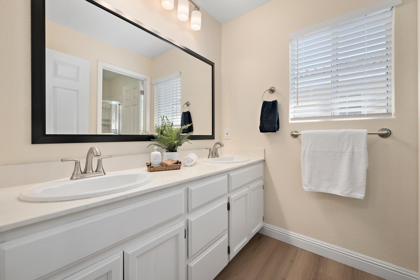 Detail Gallery Image 21 of 37 For 3267 Woodmere Dr, San Jose,  CA 95136 - 4 Beds | 3 Baths