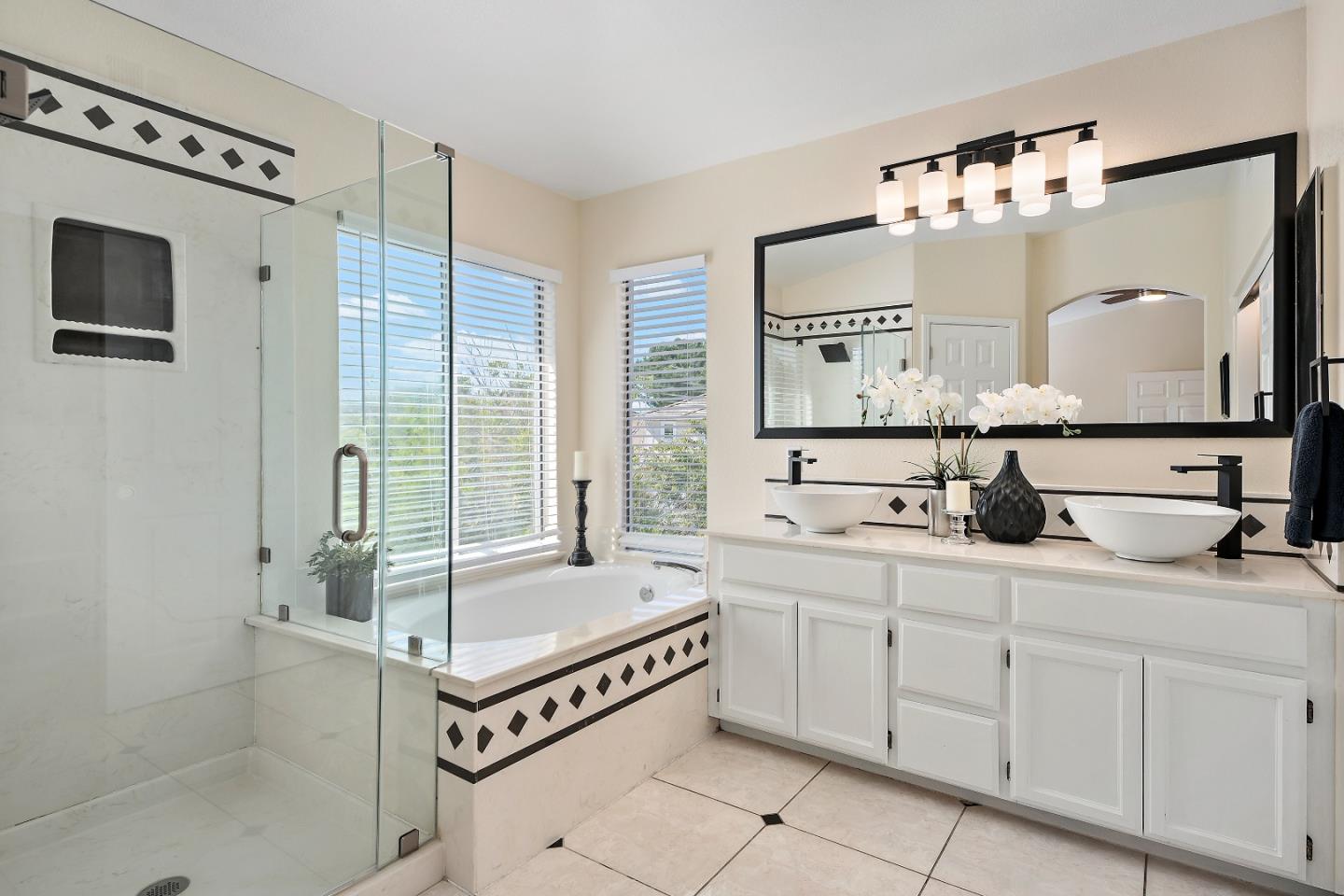 Detail Gallery Image 26 of 37 For 3267 Woodmere Dr, San Jose,  CA 95136 - 4 Beds | 3 Baths