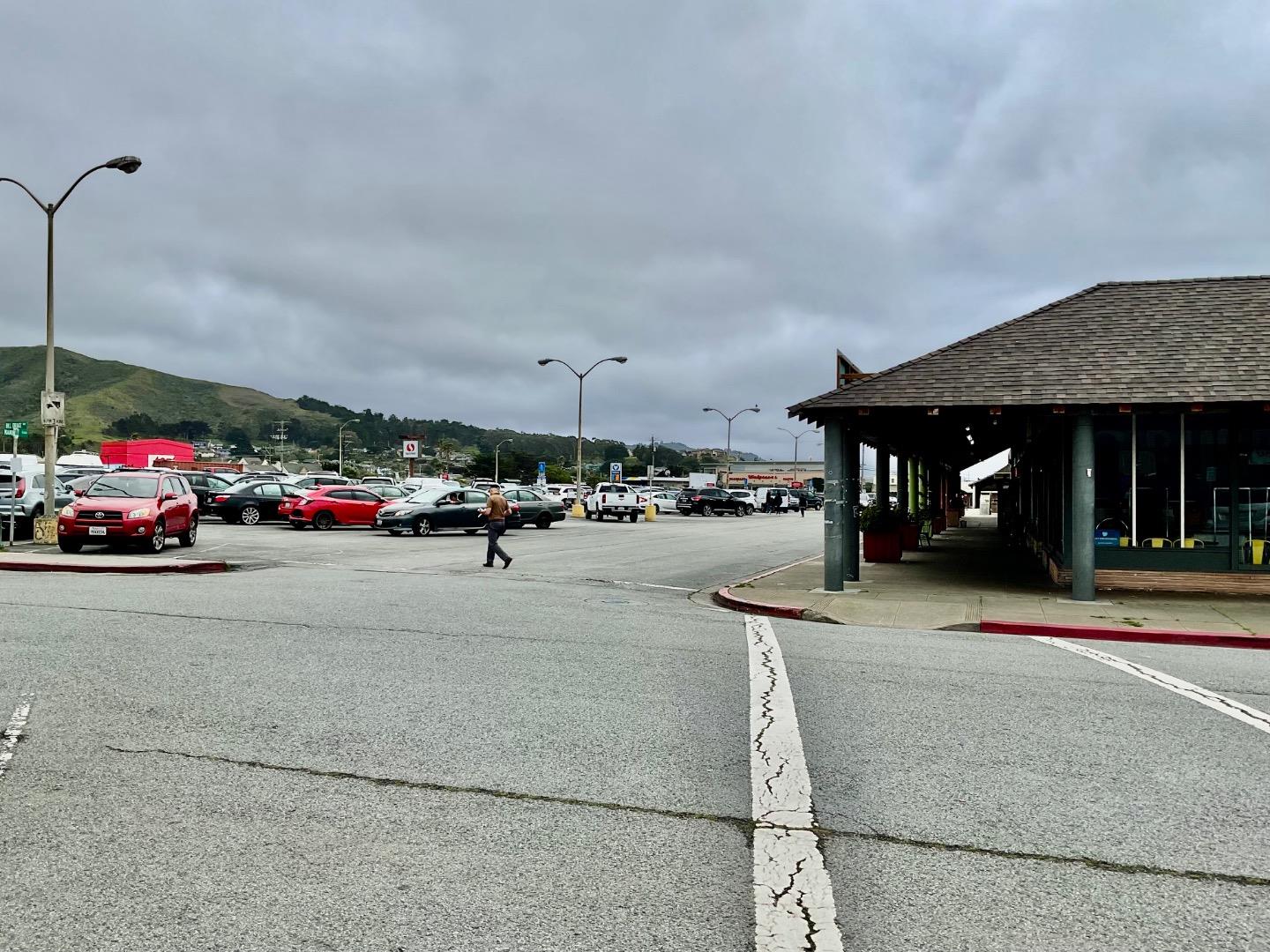 Detail Gallery Image 4 of 4 For 69 Bill Drake Way Way, Pacifica,  CA 94044 - – Beds | – Baths