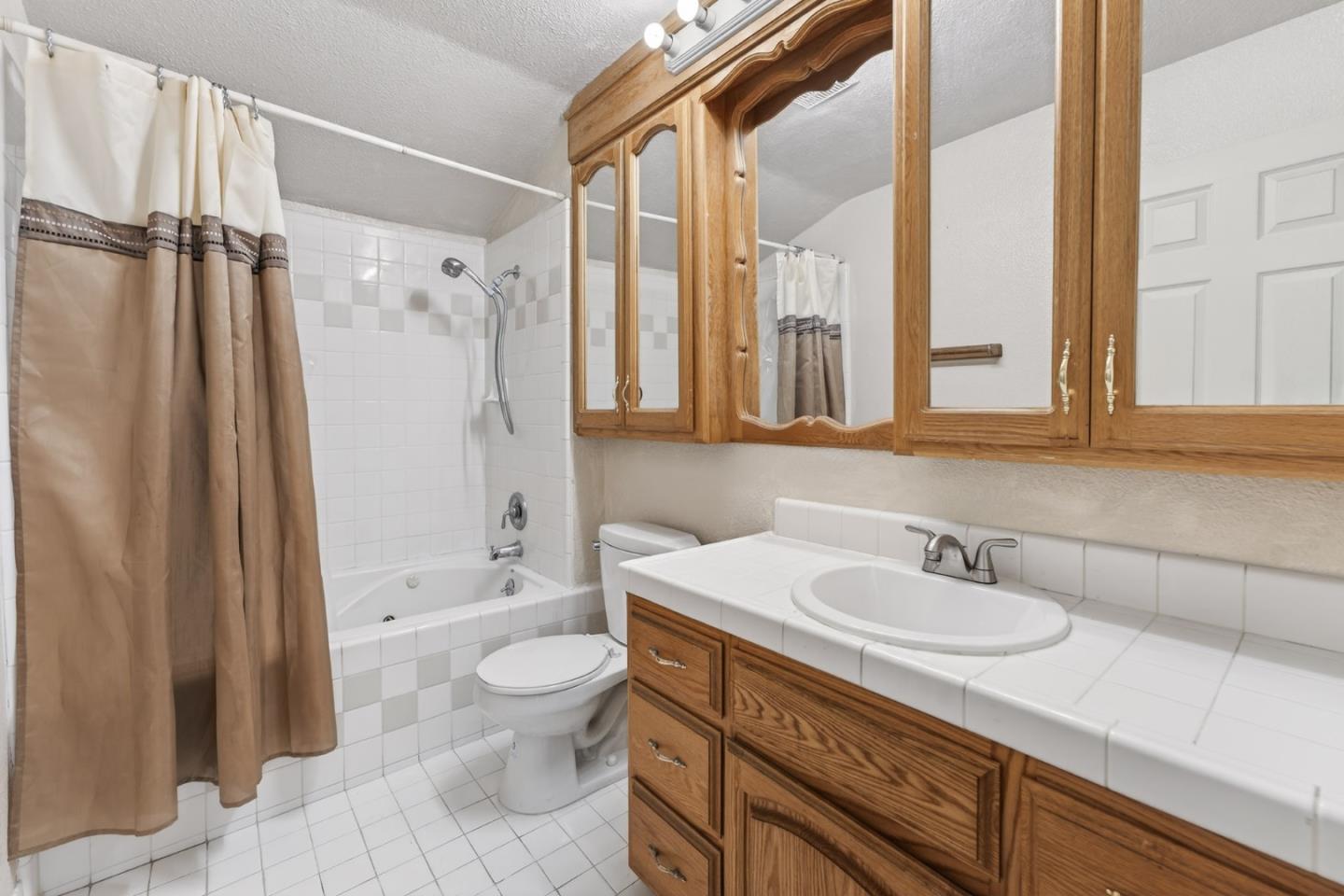 Detail Gallery Image 16 of 32 For 3352 San Rivas Dr, San Jose,  CA 95148 - 3 Beds | 2/1 Baths