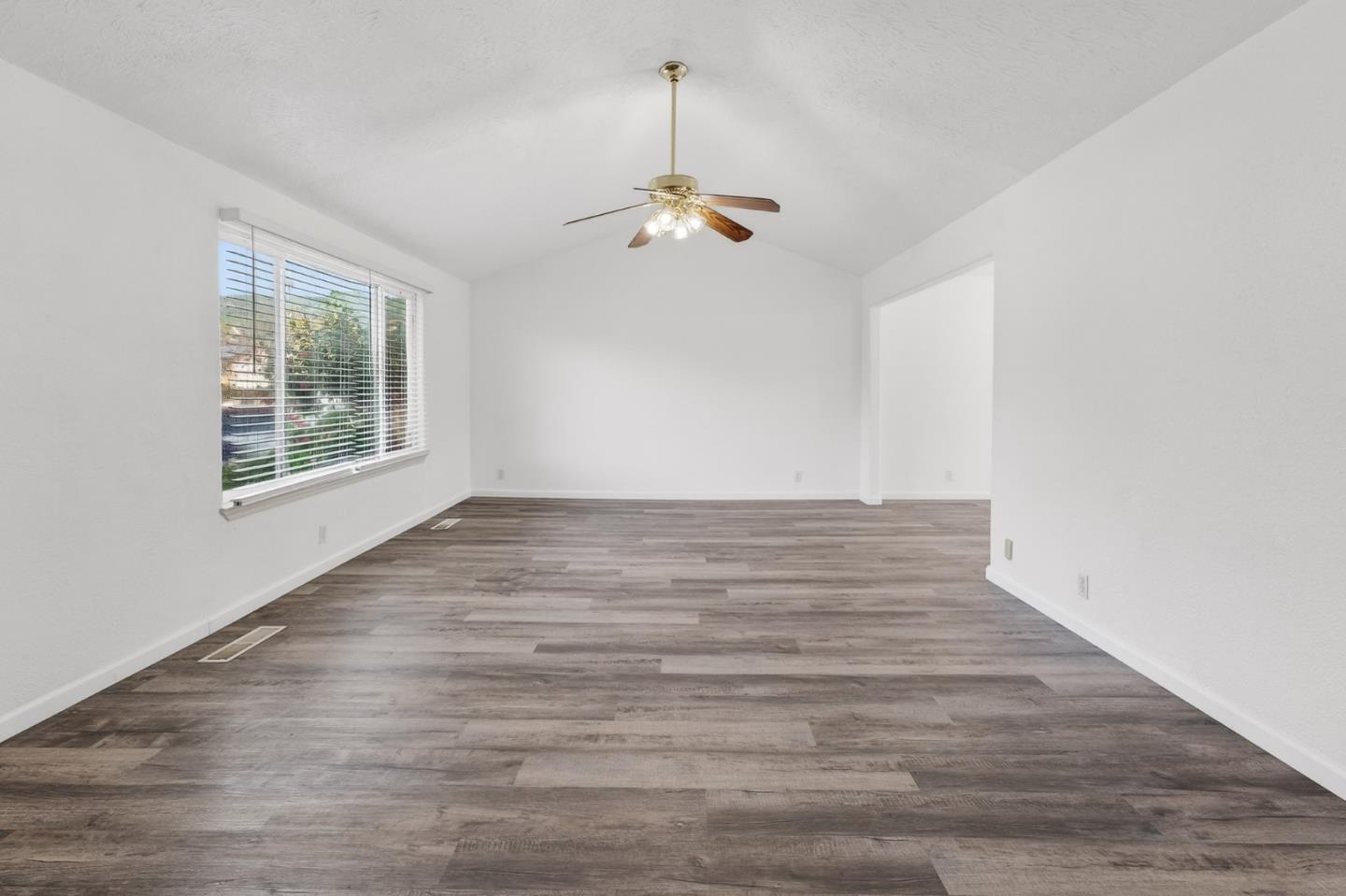 Detail Gallery Image 6 of 32 For 3352 San Rivas Dr, San Jose,  CA 95148 - 3 Beds | 2/1 Baths