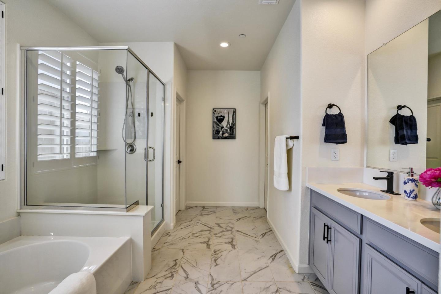 Detail Gallery Image 19 of 42 For 790 Appaloosa Way, Hollister,  CA 95023 - 4 Beds | 2/1 Baths