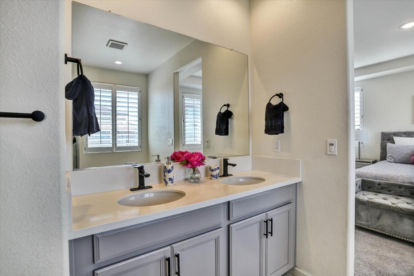 Detail Gallery Image 20 of 42 For 790 Appaloosa Way, Hollister,  CA 95023 - 4 Beds | 2/1 Baths