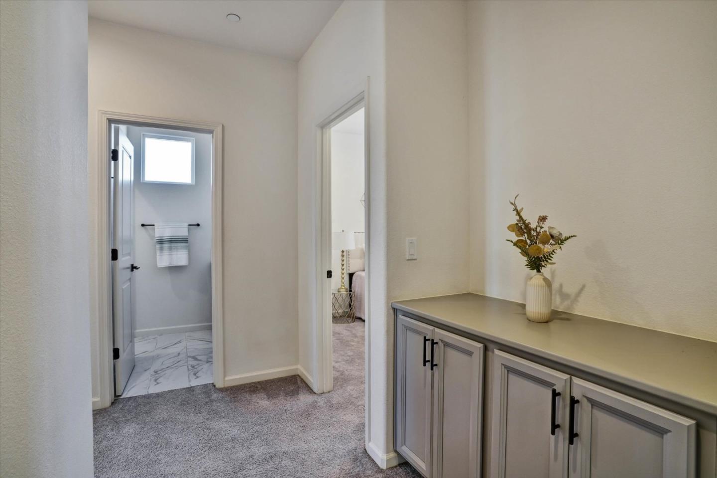 Detail Gallery Image 27 of 42 For 790 Appaloosa Way, Hollister,  CA 95023 - 4 Beds | 2/1 Baths