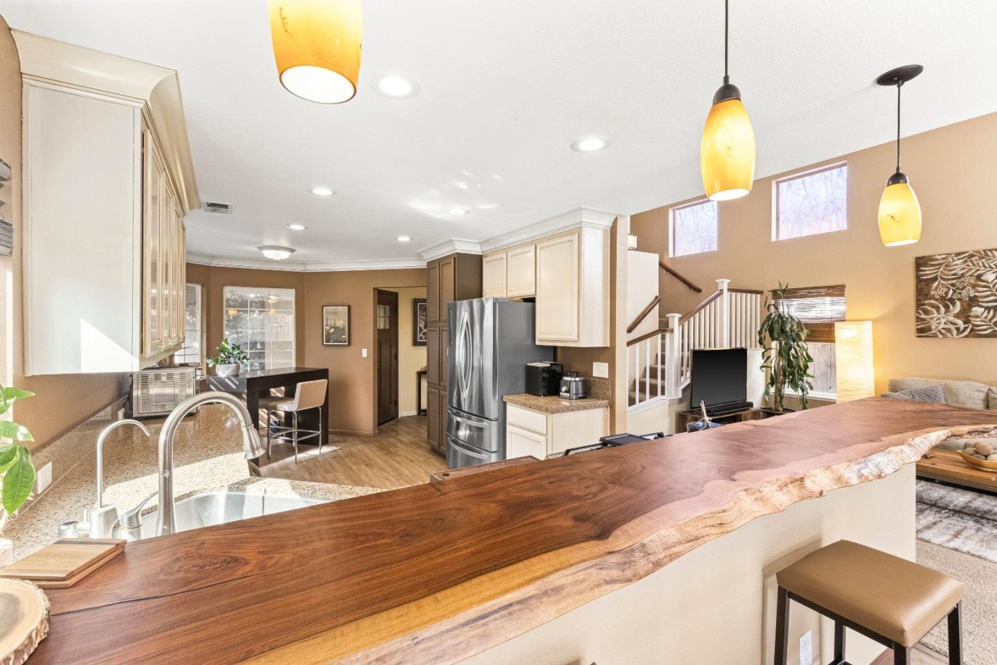 Detail Gallery Image 26 of 67 For 9400 Benbow Dr, Gilroy,  CA 95020 - 3 Beds | 2/1 Baths