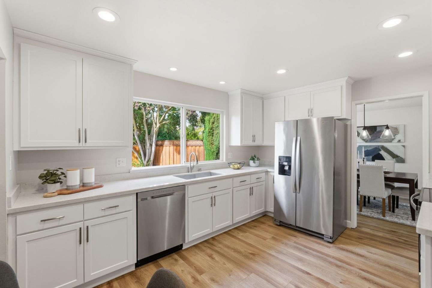 Detail Gallery Image 10 of 47 For 3641 Shenandoah Ct, Pleasanton,  CA 94588 - 3 Beds | 2/1 Baths