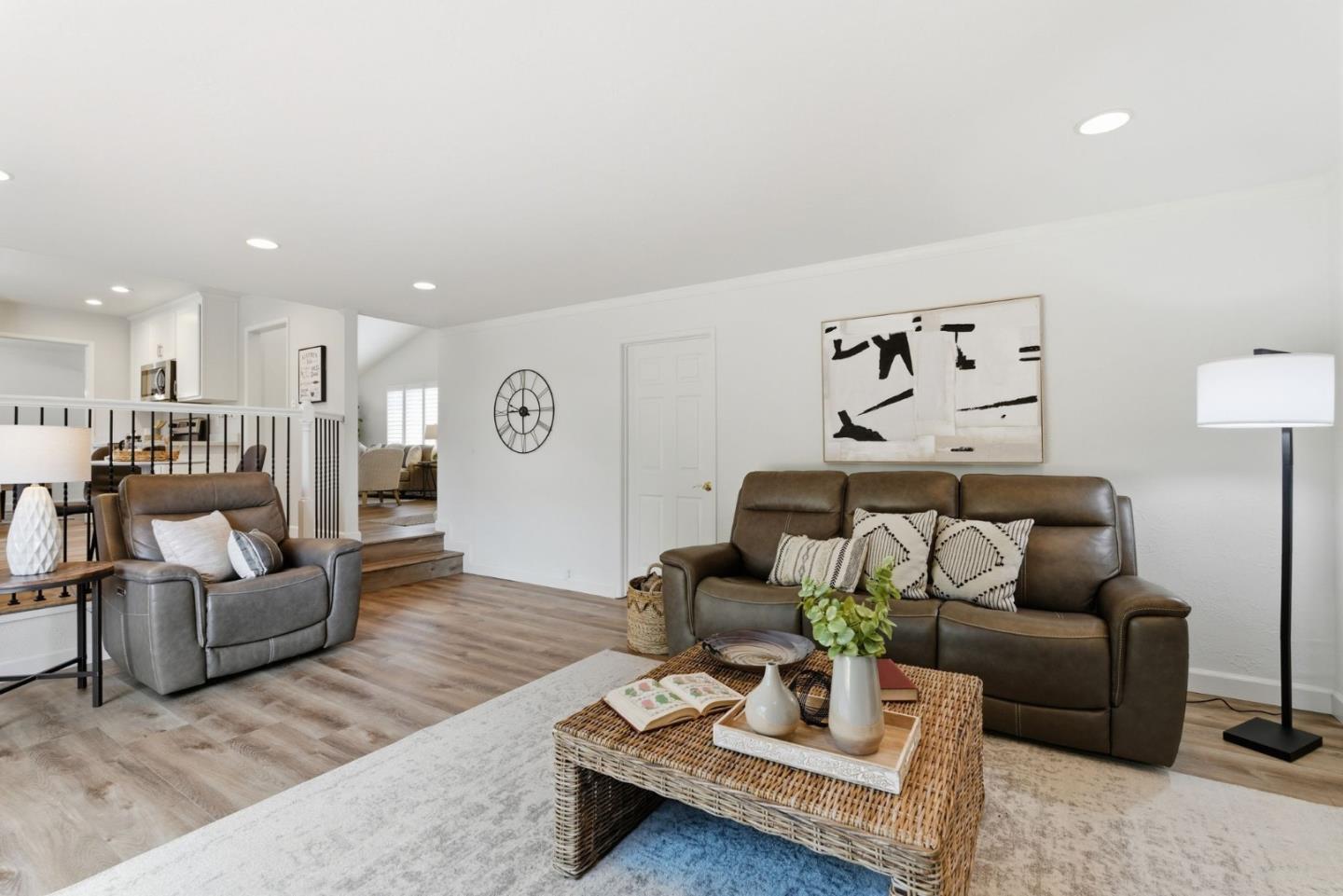 Detail Gallery Image 14 of 47 For 3641 Shenandoah Ct, Pleasanton,  CA 94588 - 3 Beds | 2/1 Baths