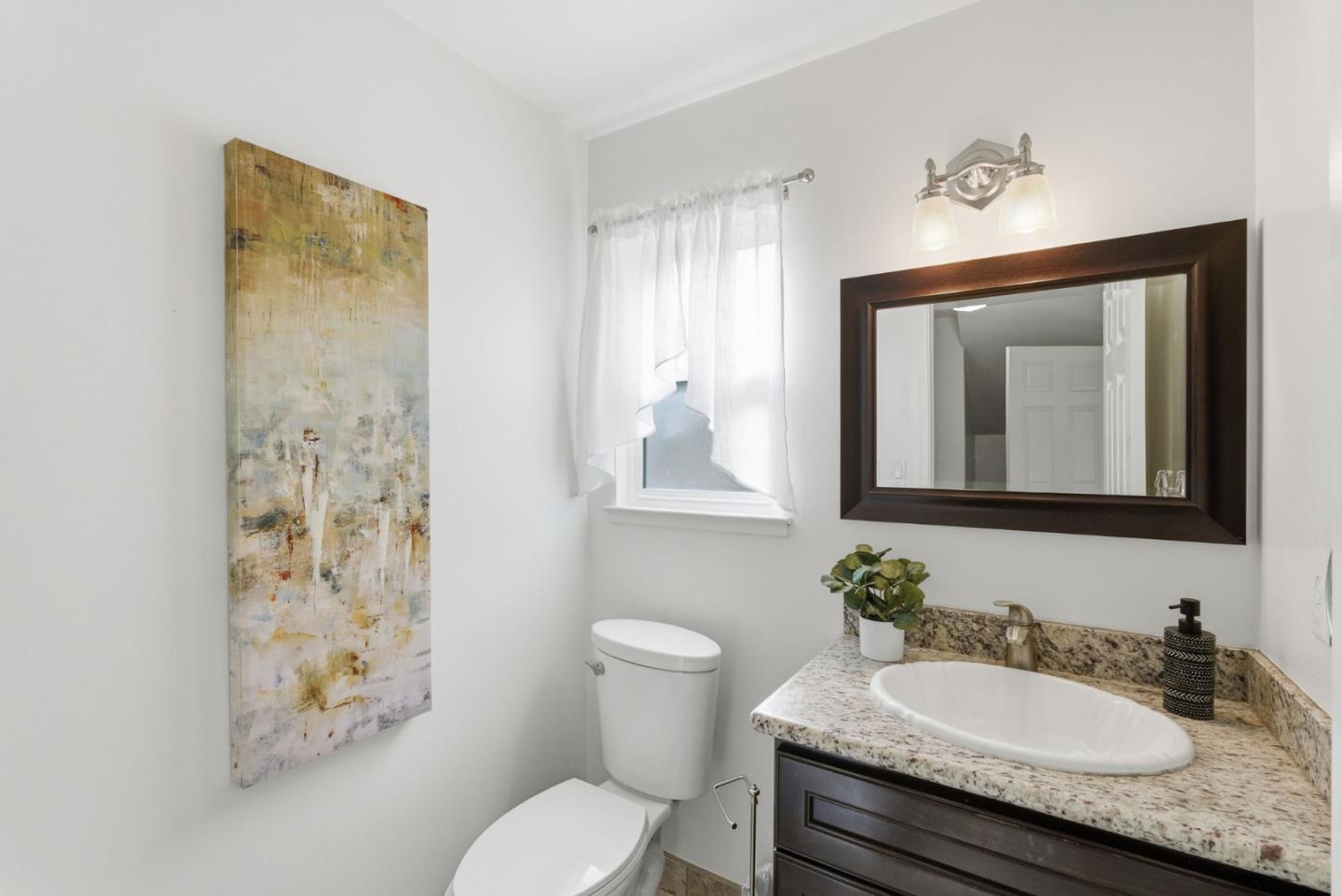Detail Gallery Image 17 of 47 For 3641 Shenandoah Ct, Pleasanton,  CA 94588 - 3 Beds | 2/1 Baths