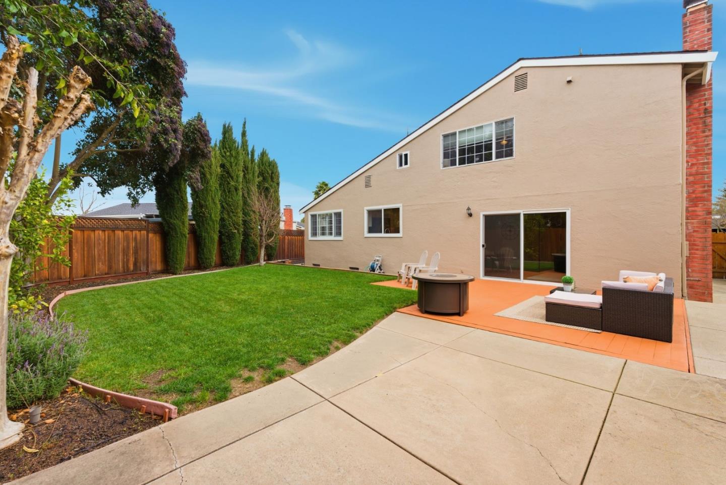 Detail Gallery Image 22 of 47 For 3641 Shenandoah Ct, Pleasanton,  CA 94588 - 3 Beds | 2/1 Baths