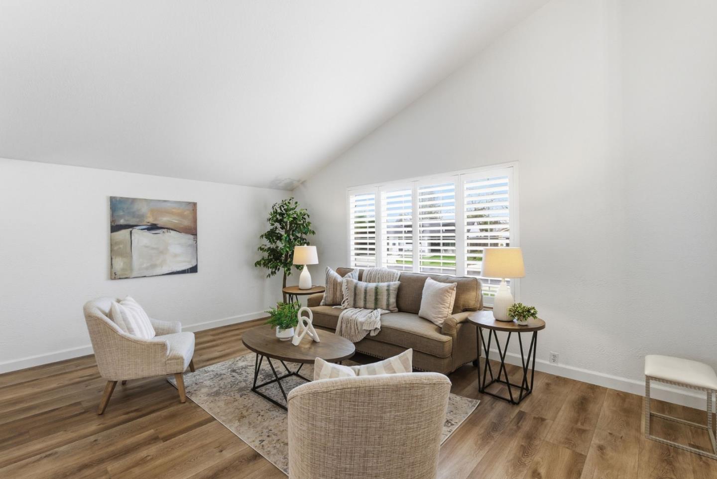 Detail Gallery Image 5 of 47 For 3641 Shenandoah Ct, Pleasanton,  CA 94588 - 3 Beds | 2/1 Baths