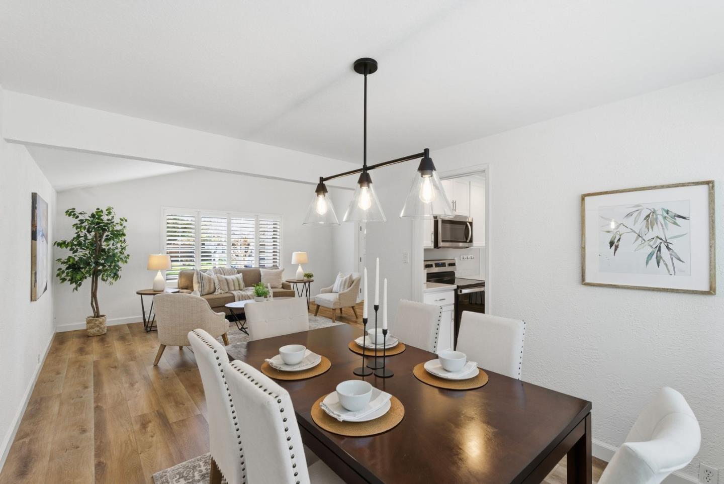 Detail Gallery Image 8 of 47 For 3641 Shenandoah Ct, Pleasanton,  CA 94588 - 3 Beds | 2/1 Baths