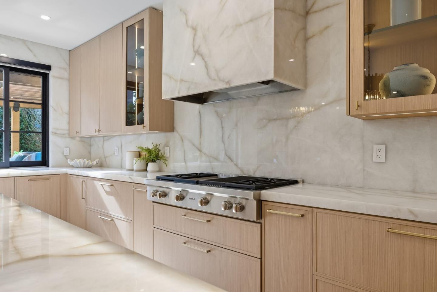 Detail Gallery Image 21 of 87 For 265 Coleridge Ave, Palo Alto,  CA 94301 - 6 Beds | 6/2 Baths