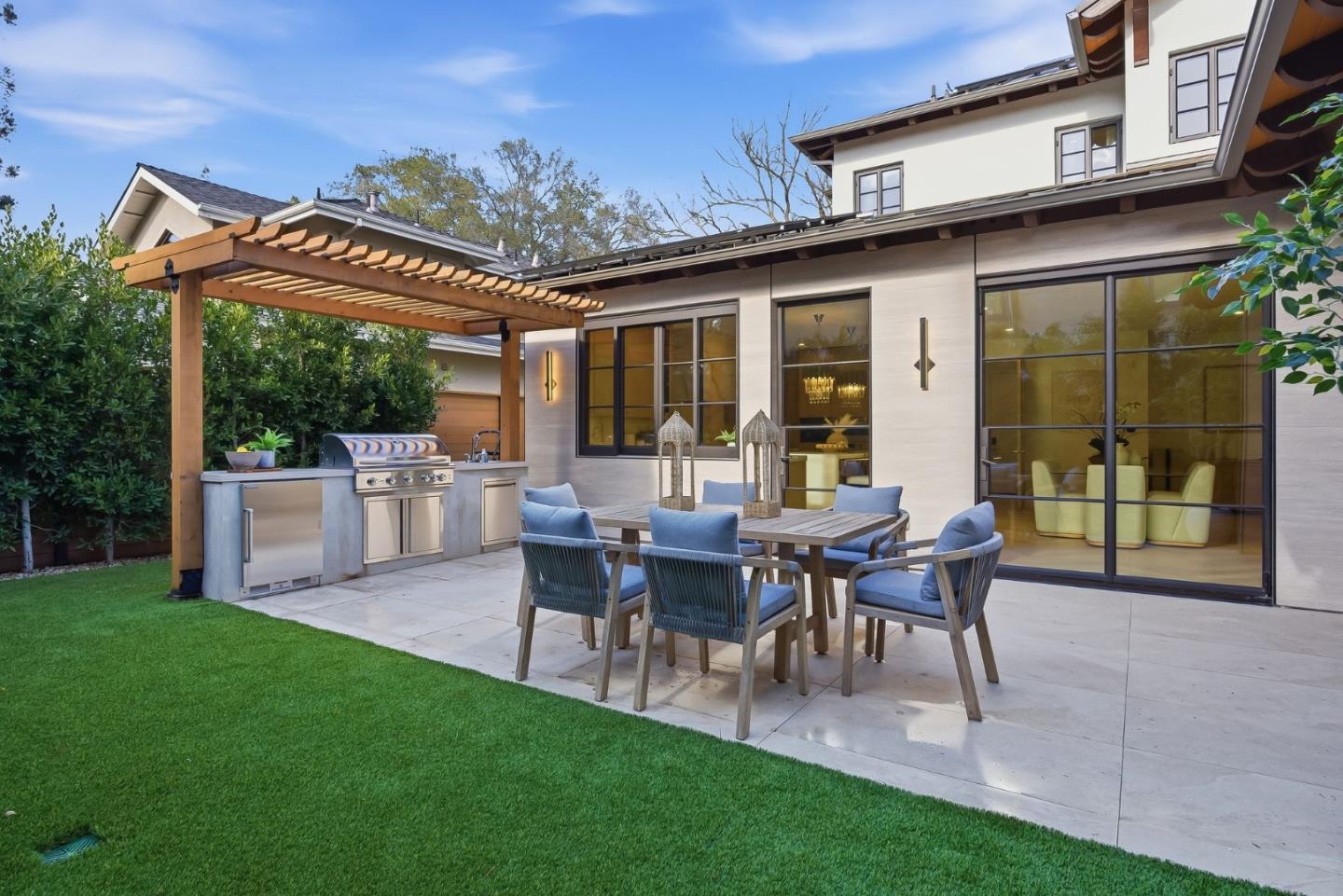 Detail Gallery Image 70 of 87 For 265 Coleridge Ave, Palo Alto,  CA 94301 - 6 Beds | 6/2 Baths