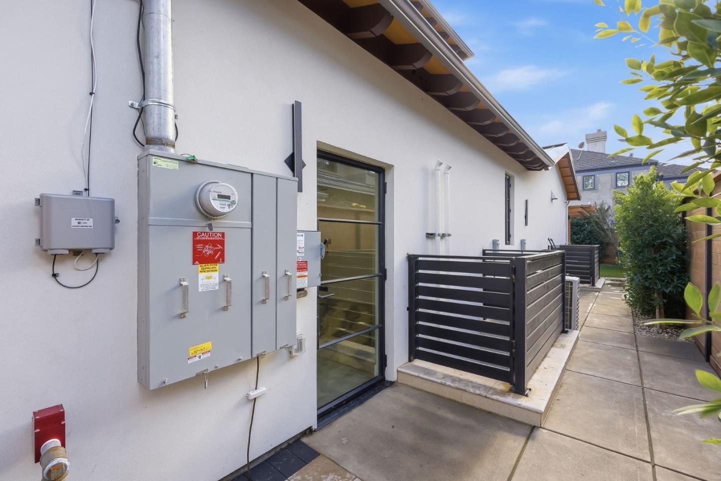 Detail Gallery Image 77 of 87 For 265 Coleridge Ave, Palo Alto,  CA 94301 - 6 Beds | 6/2 Baths