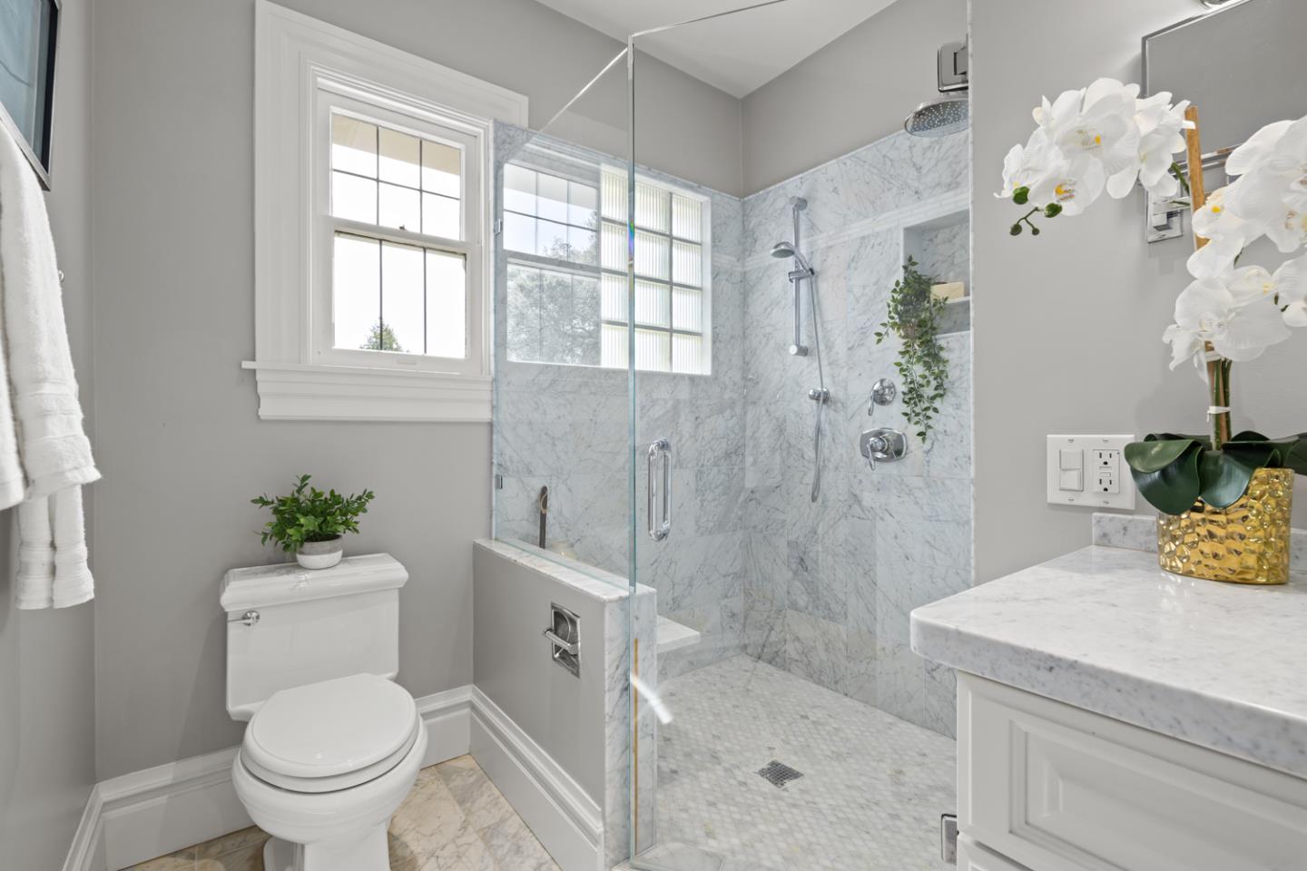 Detail Gallery Image 30 of 47 For 124 W Poplar Ave, San Mateo,  CA 94402 - 4 Beds | 3/2 Baths