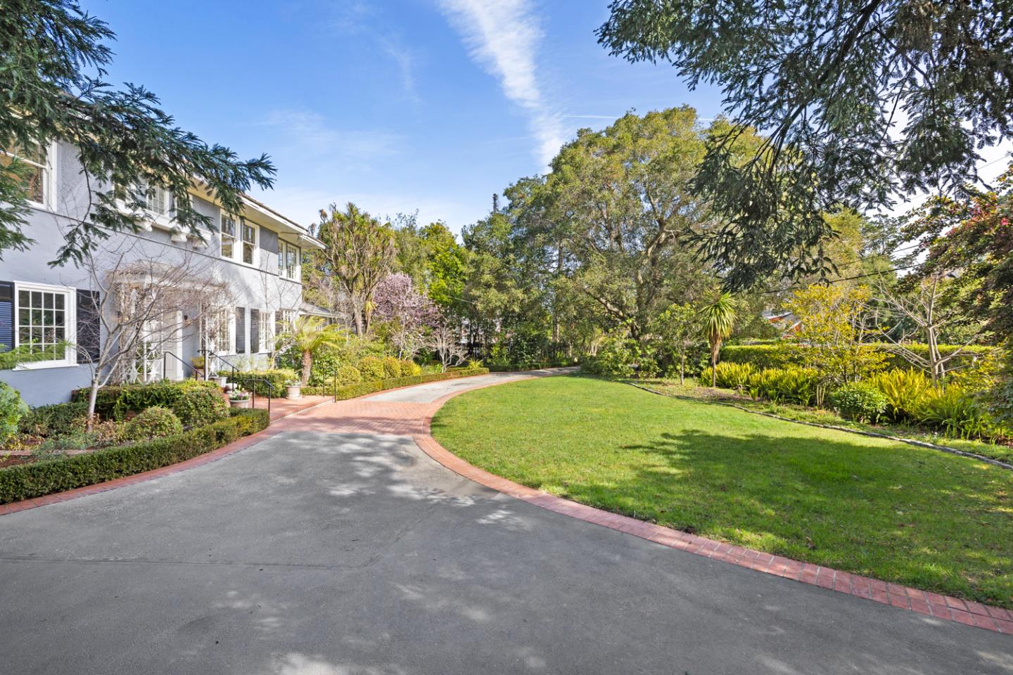 Detail Gallery Image 5 of 47 For 124 W Poplar Ave, San Mateo,  CA 94402 - 4 Beds | 3/2 Baths