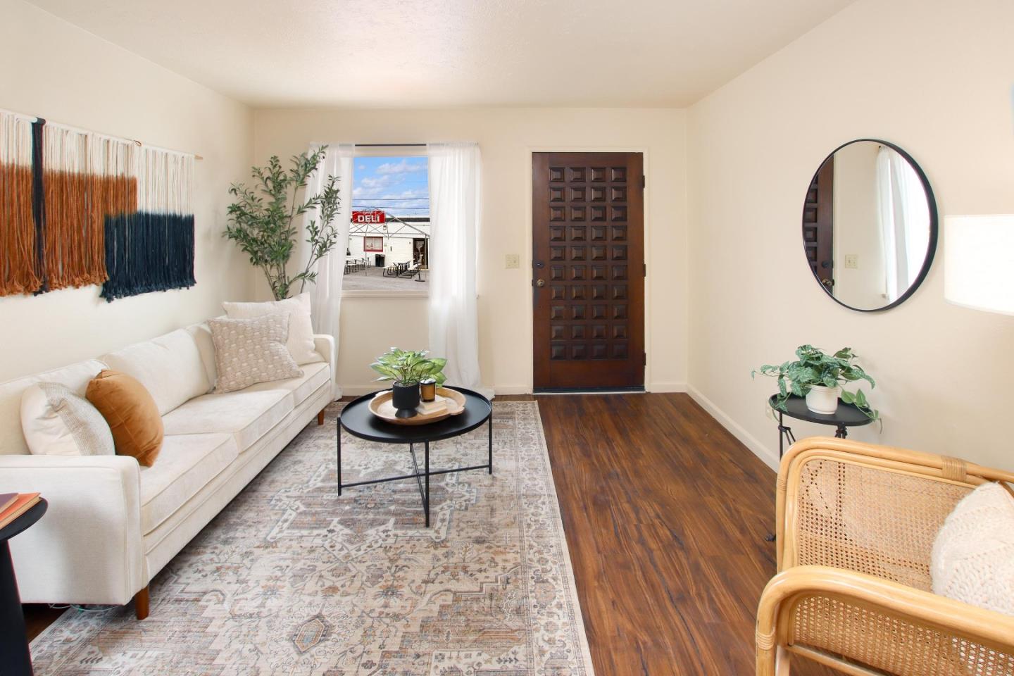 Detail Gallery Image 3 of 22 For 313 Cypress Ave, Santa Cruz,  CA 95062 - 2 Beds | 1/1 Baths