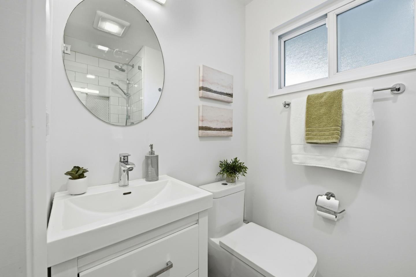 Detail Gallery Image 25 of 62 For 2784 Doverton Sq, Mountain View,  CA 94040 - 6 Beds | 4 Baths