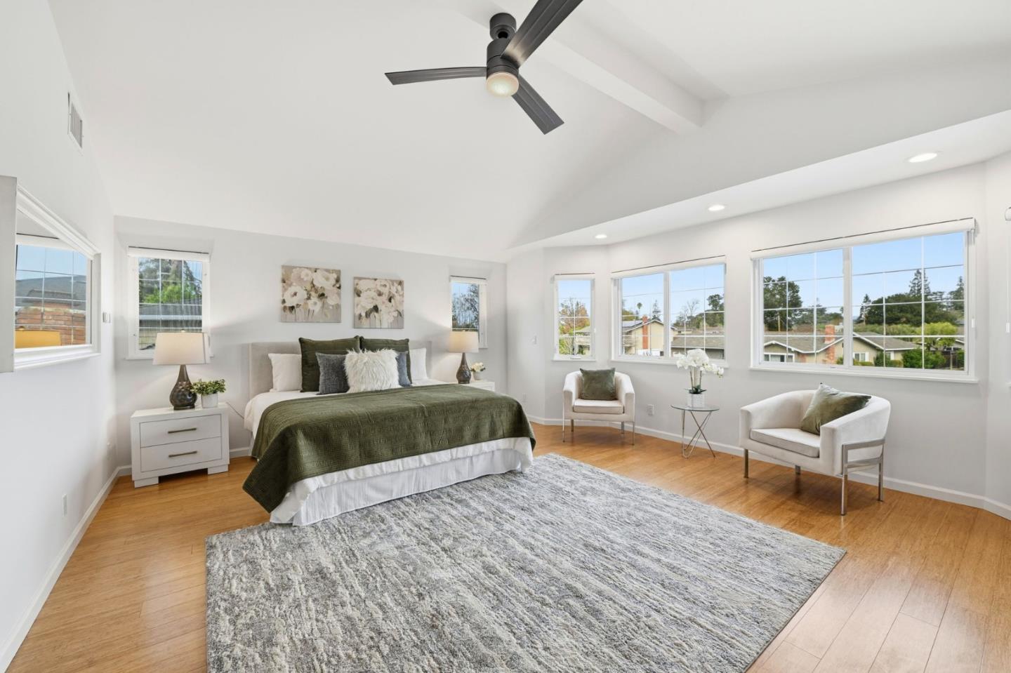 Detail Gallery Image 35 of 62 For 2784 Doverton Sq, Mountain View,  CA 94040 - 6 Beds | 4 Baths