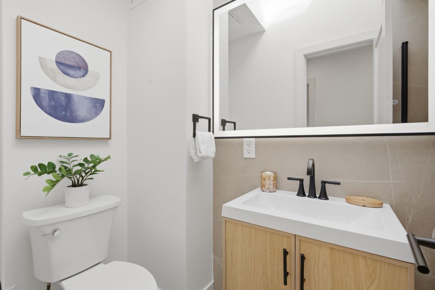 Detail Gallery Image 13 of 41 For 466 Holly Ave, South San Francisco,  CA 94080 - 3 Beds | 2 Baths
