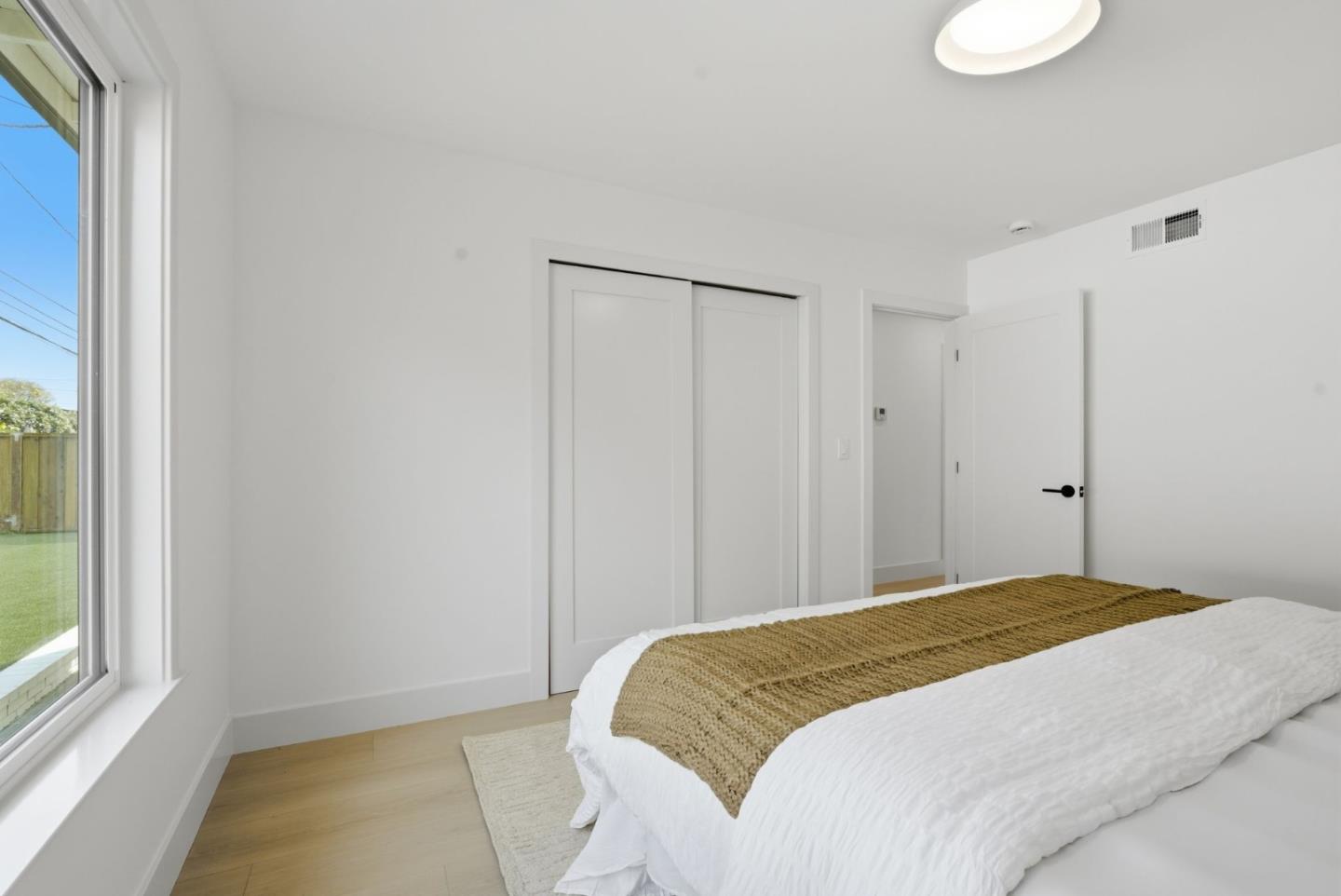 Detail Gallery Image 6 of 41 For 466 Holly Ave, South San Francisco,  CA 94080 - 3 Beds | 2 Baths